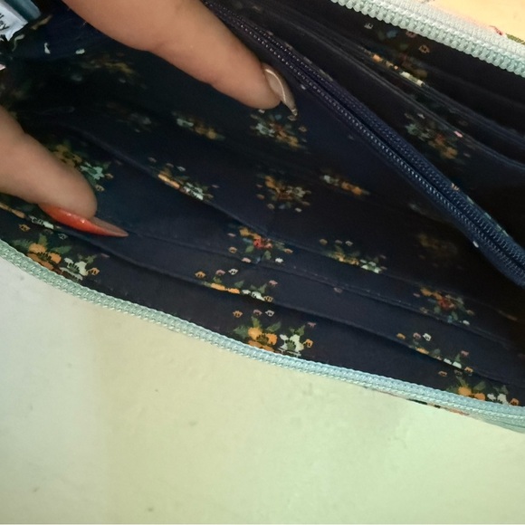 NWT Vera Bradley wallet - Picture 7 of 8